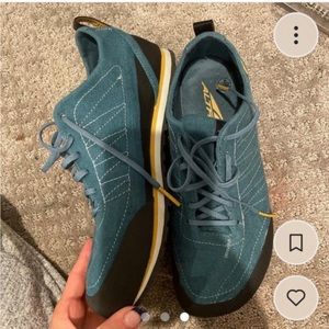 ALTRA SNEAKERS